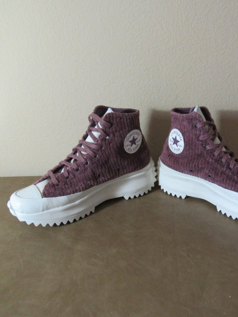 CONVERSE Run Star Hike Hi Cozy Utility Sneakers Dark Wine Women's 8.5 - Picture 2 of 8